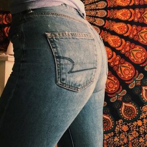high waisted ripped mom jeans!!